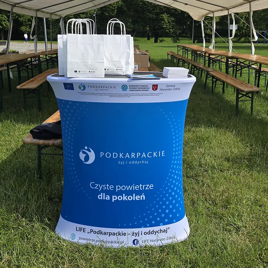 pneumatyczna trybunka led z logo podkarapackie