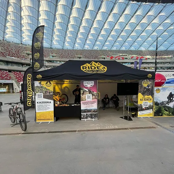 Namiot eventowy 6x6m na stadionie