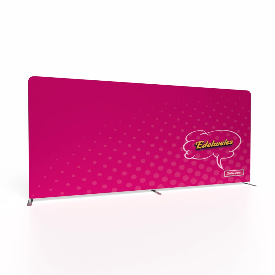 ścianka reklamowa tekstylna z logo Edelweiss 400 cm.webp