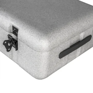 zbliżenie torby transportowej do kasetonu magentic black.webp