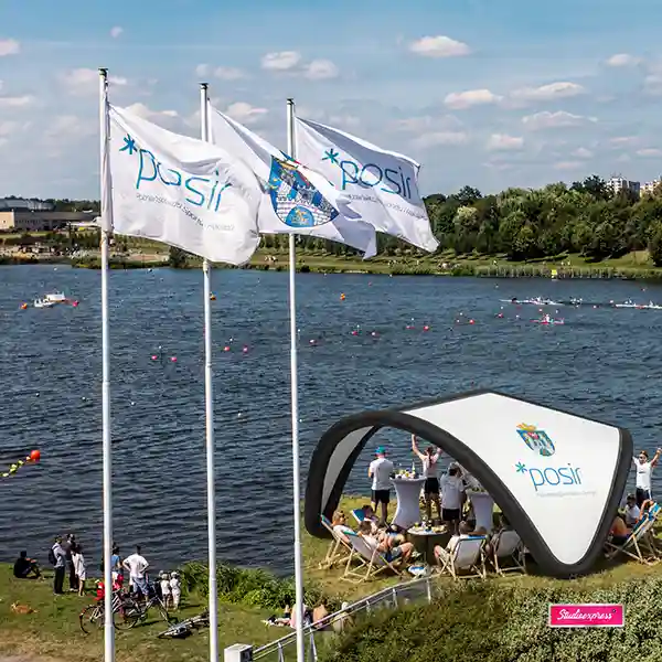 Namiot reklamowy 3x3 jako strefa kibica podczas mistrzostw